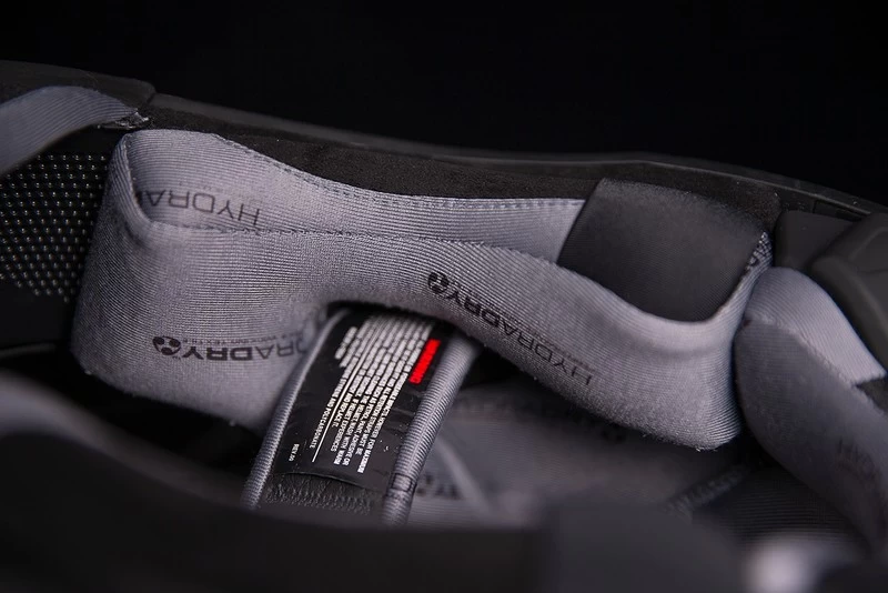 ICON Airflite™ 4Horsemen Helmet 9 ICON Airflite™ 4Horsemen Helmet - Image 9