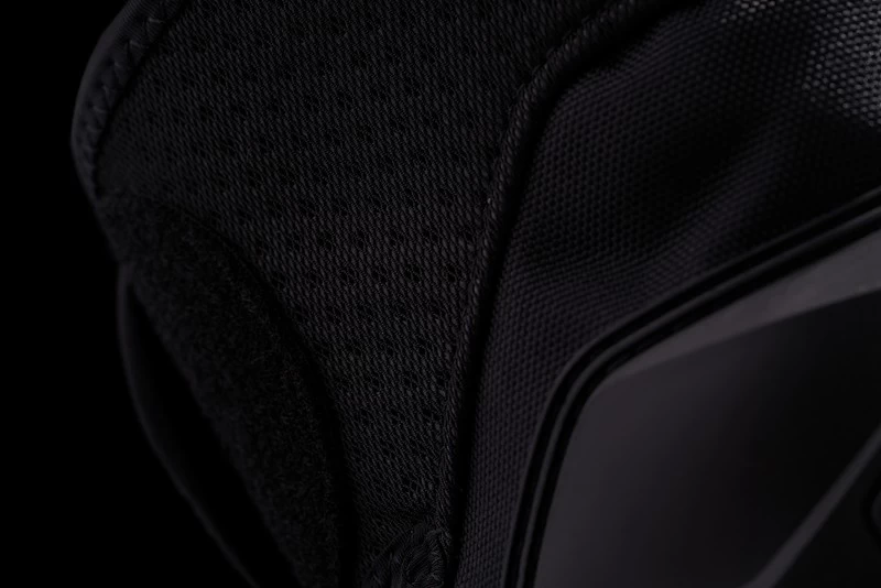 ICON Cloverleaf 2 Knee Pads 5 ICON Cloverleaf 2 Knee Pads - Image 5